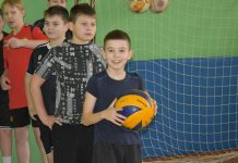 Юные путятинцы соревновались в «Веселых стартах»